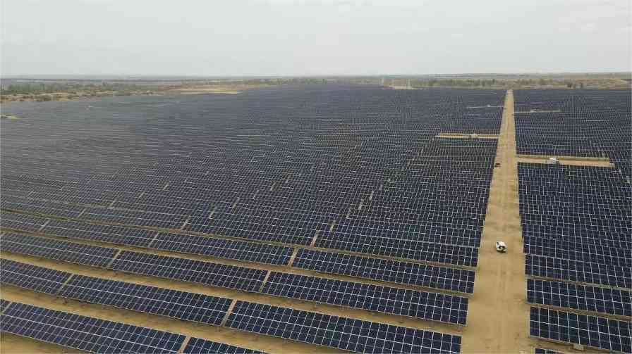 年碳减排1.6万吨 宁夏电投复合光伏项目投运！(图1)